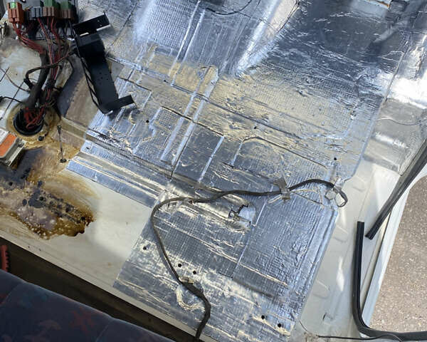 Білий Мерседес Sprinter, об'ємом двигуна 2.87 л та пробігом 343 тис. км за 9200 $, фото 16 на Automoto.ua