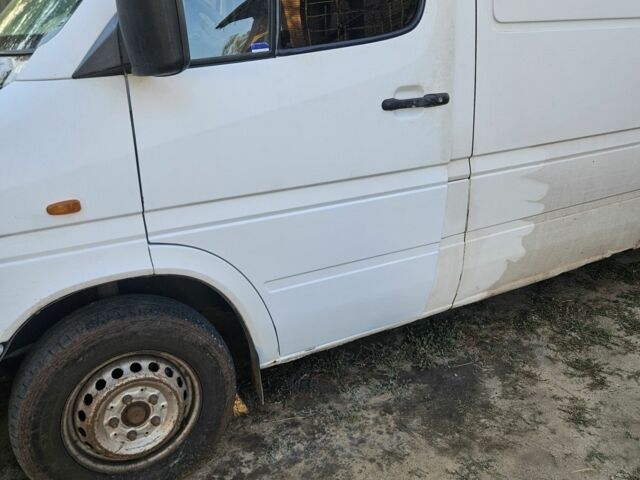 Білий Мерседес Sprinter, об'ємом двигуна 2.9 л та пробігом 550 тис. км за 6500 $, фото 2 на Automoto.ua