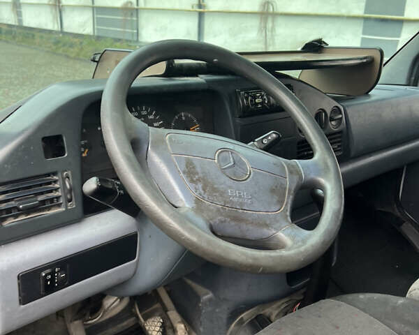 Белый Мерседес Sprinter, объемом двигателя 2.9 л и пробегом 642 тыс. км за 9500 $, фото 9 на Automoto.ua