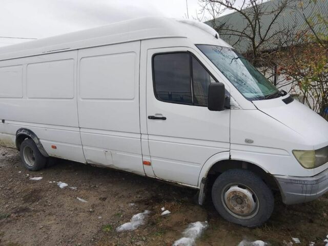 Белый Мерседес Sprinter, объемом двигателя 2.9 л и пробегом 444 тыс. км за 1999 $, фото 1 на Automoto.ua