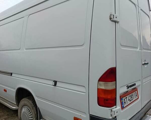 Білий Мерседес Sprinter, об'ємом двигуна 2.87 л та пробігом 351 тис. км за 7800 $, фото 5 на Automoto.ua