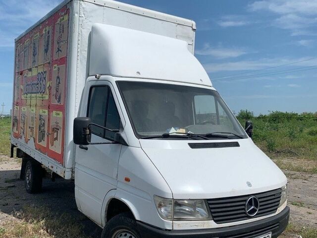 Белый Мерседес Sprinter, объемом двигателя 2.9 л и пробегом 380 тыс. км за 10000 $, фото 8 на Automoto.ua