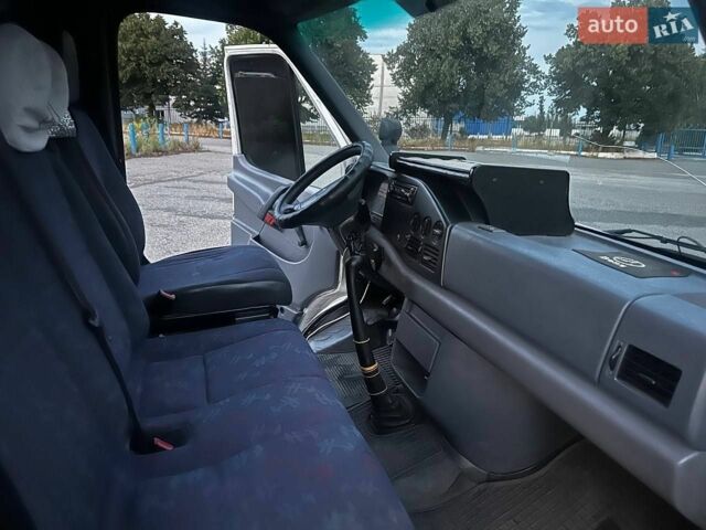 Белый Мерседес Sprinter, объемом двигателя 2.87 л и пробегом 545 тыс. км за 6300 $, фото 8 на Automoto.ua