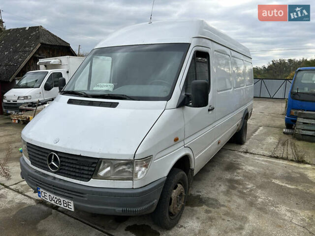 Белый Мерседес Sprinter, объемом двигателя 2.9 л и пробегом 500 тыс. км за 6300 $, фото 1 на Automoto.ua