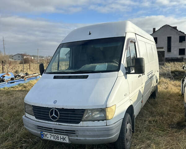 Белый Мерседес Sprinter, объемом двигателя 2.87 л и пробегом 600 тыс. км за 5999 $, фото 1 на Automoto.ua