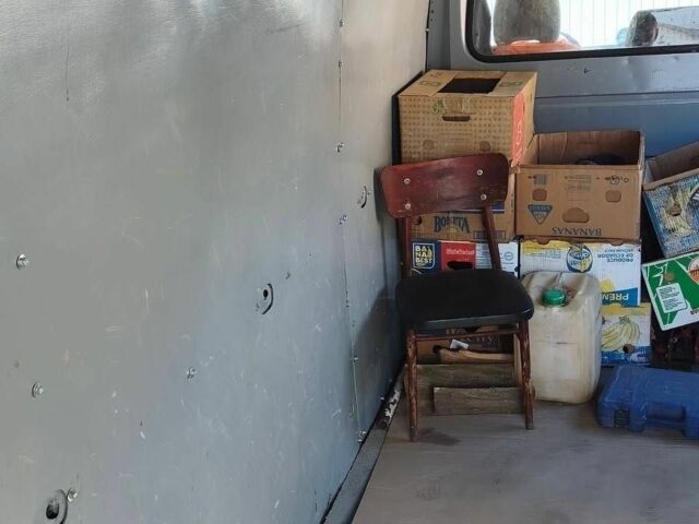 Белый Мерседес Sprinter, объемом двигателя 2.1 л и пробегом 100 тыс. км за 11000 $, фото 13 на Automoto.ua