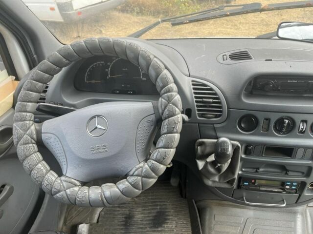 Белый Мерседес Sprinter, объемом двигателя 2.2 л и пробегом 320 тыс. км за 7300 $, фото 12 на Automoto.ua