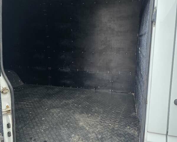 Белый Мерседес Sprinter, объемом двигателя 2.7 л и пробегом 606 тыс. км за 11900 $, фото 13 на Automoto.ua