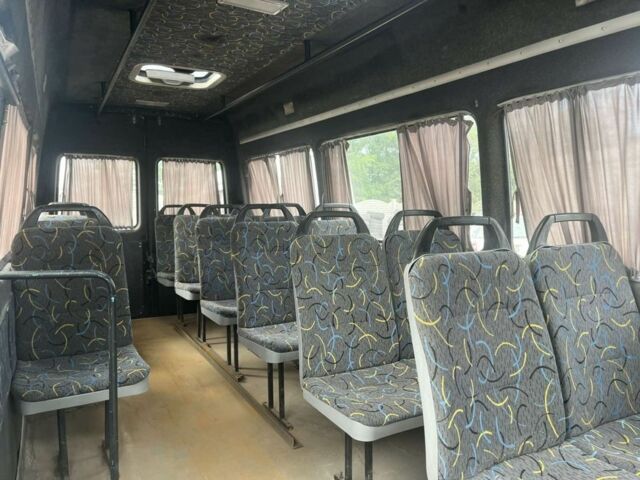 Белый Мерседес Sprinter, объемом двигателя 2.2 л и пробегом 320 тыс. км за 7300 $, фото 8 на Automoto.ua