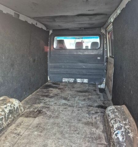 Белый Мерседес Sprinter, объемом двигателя 0 л и пробегом 70 тыс. км за 4800 $, фото 10 на Automoto.ua