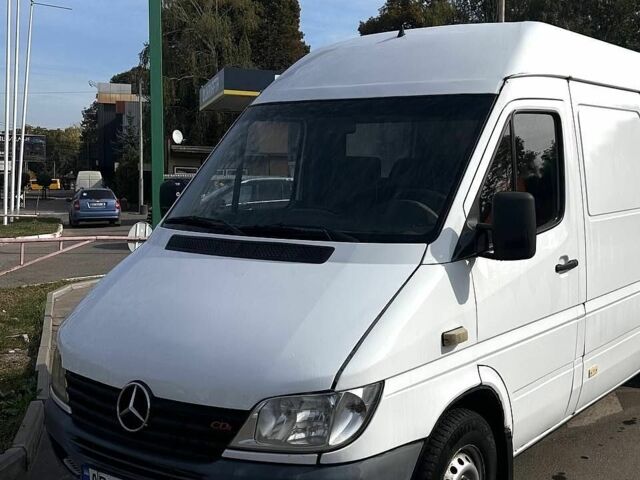 Белый Мерседес Sprinter, объемом двигателя 2.1 л и пробегом 100 тыс. км за 11000 $, фото 23 на Automoto.ua
