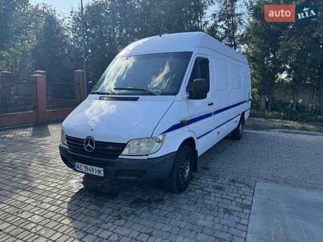 Білий Мерседес Sprinter, об'ємом двигуна 2.1 л та пробігом 526 тис. км за 6700 $, фото 1 на Automoto.ua