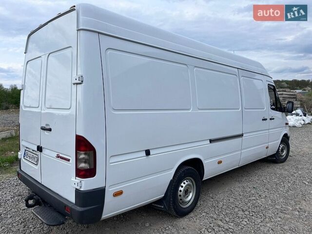 Белый Мерседес Sprinter, объемом двигателя 2.15 л и пробегом 479 тыс. км за 12499 $, фото 2 на Automoto.ua