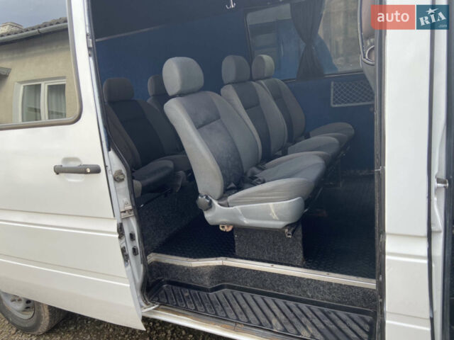 Белый Мерседес Sprinter, объемом двигателя 2.1 л и пробегом 787 тыс. км за 8850 $, фото 27 на Automoto.ua