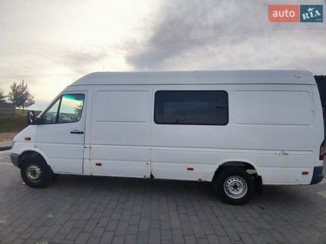 Белый Мерседес Sprinter, объемом двигателя 2.15 л и пробегом 355 тыс. км за 5800 $, фото 7 на Automoto.ua