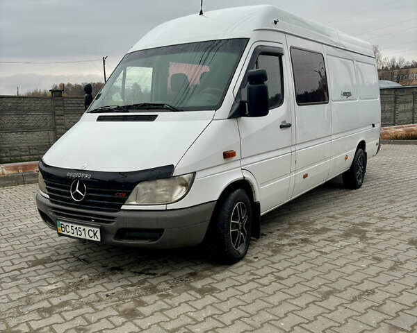 Білий Мерседес Sprinter, об'ємом двигуна 2.7 л та пробігом 408 тис. км за 8700 $, фото 3 на Automoto.ua