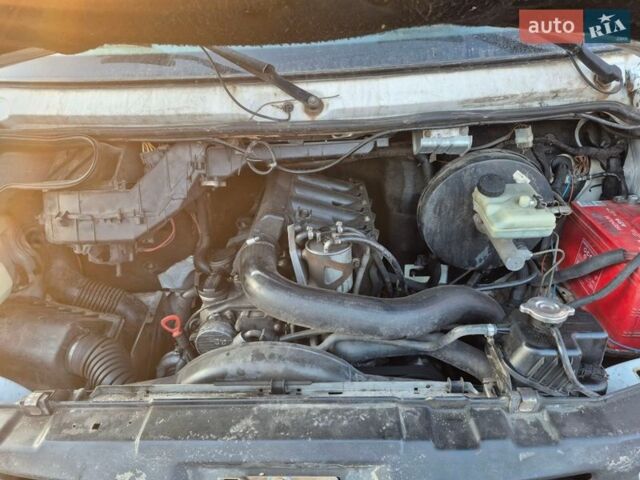 Белый Мерседес Sprinter, объемом двигателя 0 л и пробегом 70 тыс. км за 4800 $, фото 16 на Automoto.ua