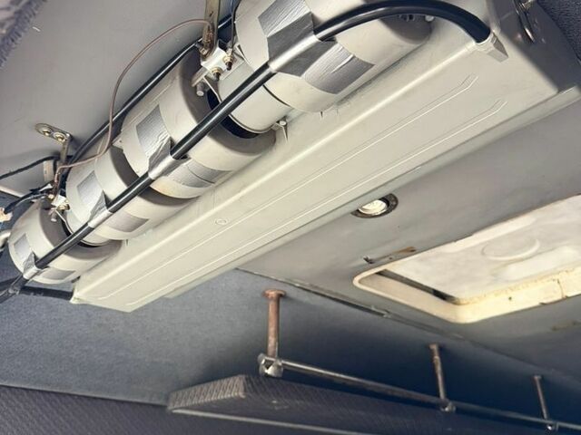 Белый Мерседес Sprinter, объемом двигателя 2.15 л и пробегом 912 тыс. км за 8700 $, фото 17 на Automoto.ua