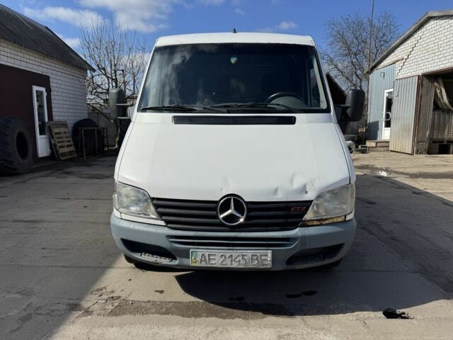 Білий Мерседес Sprinter, об'ємом двигуна 2.1 л та пробігом 840 тис. км за 5500 $, фото 1 на Automoto.ua
