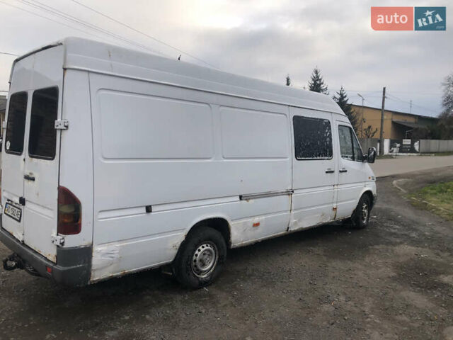Белый Мерседес Sprinter, объемом двигателя 2.2 л и пробегом 9 тыс. км за 5850 $, фото 5 на Automoto.ua