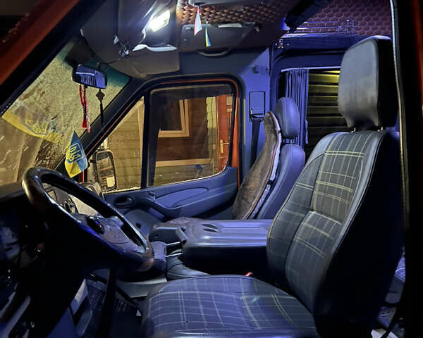 Білий Мерседес Sprinter, об'ємом двигуна 2.9 л та пробігом 542 тис. км за 11200 $, фото 6 на Automoto.ua