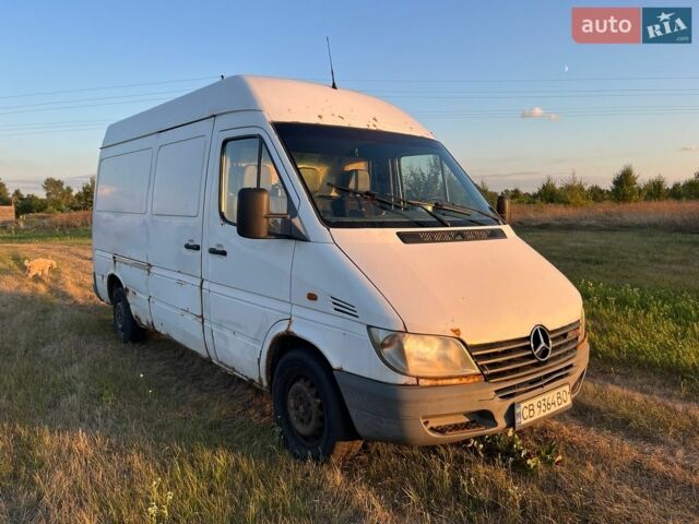 Белый Мерседес Sprinter, объемом двигателя 2.1 л и пробегом 706 тыс. км за 2500 $, фото 10 на Automoto.ua
