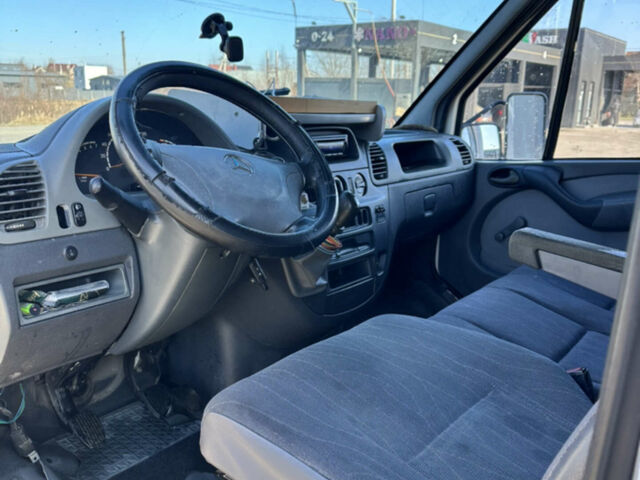 Белый Мерседес Sprinter, объемом двигателя 2.1 л и пробегом 650 тыс. км за 7500 $, фото 9 на Automoto.ua