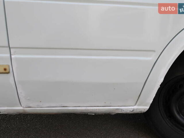 Белый Мерседес Sprinter, объемом двигателя 2.2 л и пробегом 900 тыс. км за 9000 $, фото 19 на Automoto.ua