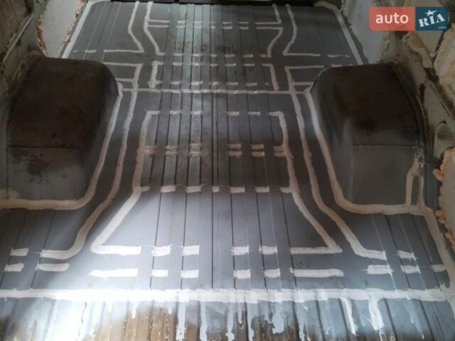 Білий Мерседес Sprinter, об'ємом двигуна 2.9 л та пробігом 250 тис. км за 10500 $, фото 4 на Automoto.ua