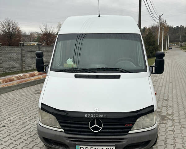 Білий Мерседес Sprinter, об'ємом двигуна 2.7 л та пробігом 408 тис. км за 8700 $, фото 11 на Automoto.ua