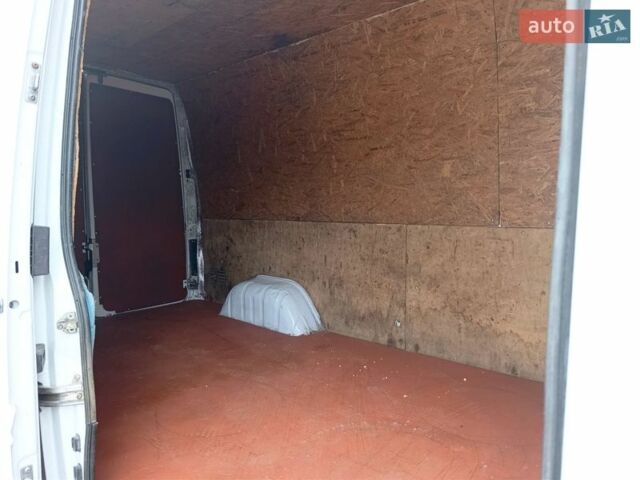 Белый Мерседес Sprinter, объемом двигателя 2.2 л и пробегом 380 тыс. км за 9700 $, фото 15 на Automoto.ua