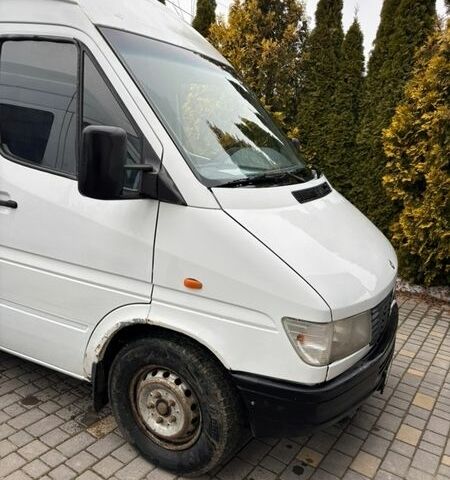 Белый Мерседес Sprinter, объемом двигателя 2.3 л и пробегом 4 тыс. км за 4350 $, фото 3 на Automoto.ua