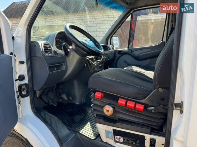 Білий Мерседес Sprinter, об'ємом двигуна 2.1 л та пробігом 840 тис. км за 5500 $, фото 9 на Automoto.ua