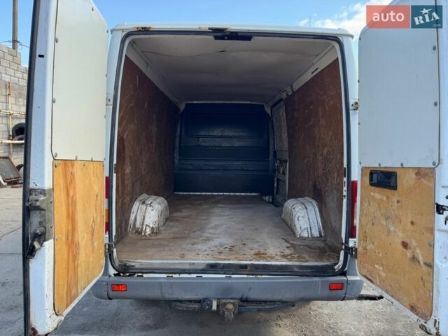 Белый Мерседес Sprinter, объемом двигателя 2.1 л и пробегом 840 тыс. км за 5500 $, фото 14 на Automoto.ua