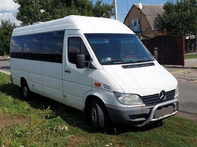 Белый Мерседес Sprinter, объемом двигателя 2.15 л и пробегом 720 тыс. км за 5000 $, фото 8 на Automoto.ua