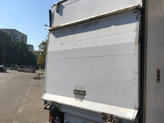 Белый Мерседес Sprinter, объемом двигателя 2.7 л и пробегом 542 тыс. км за 15600 $, фото 7 на Automoto.ua