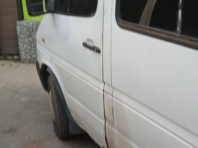 Білий Мерседес Sprinter, об'ємом двигуна 2.15 л та пробігом 587 тис. км за 3950 $, фото 14 на Automoto.ua