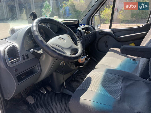 Мерседес Sprinter 2001 в Лубнах на Automoto.ua Белый Мерседес Sprinter, объемом двигателя 2.15 л и пробегом 560 тыс. км за 4499 $, фото 8 на Automoto.ua