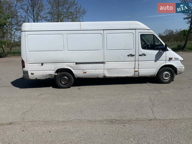 Мерседес Sprinter 2001 в Лубнах на Automoto.ua Белый Мерседес Sprinter, объемом двигателя 2.15 л и пробегом 560 тыс. км за 4499 $, фото 5 на Automoto.ua