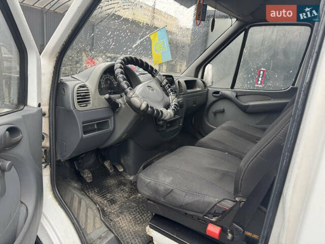 Белый Мерседес Sprinter, объемом двигателя 2.15 л и пробегом 497 тыс. км за 7500 $, фото 3 на Automoto.ua