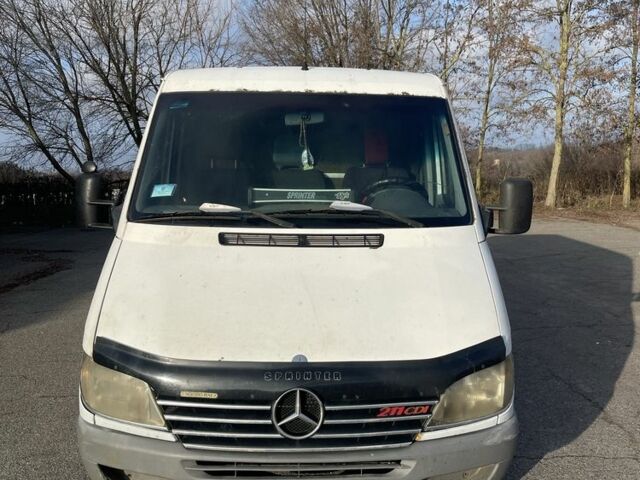 Белый Мерседес Sprinter, объемом двигателя 2.1 л и пробегом 3 тыс. км за 4700 $, фото 1 на Automoto.ua