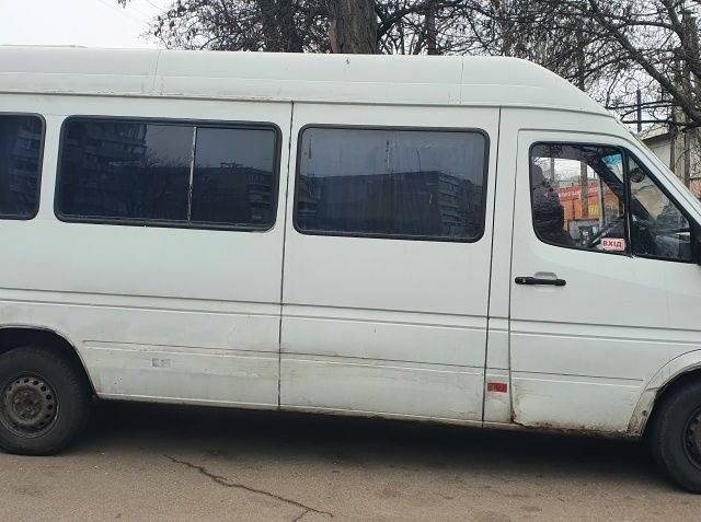 Белый Мерседес Sprinter, объемом двигателя 3 л и пробегом 2 тыс. км за 4700 $, фото 1 на Automoto.ua