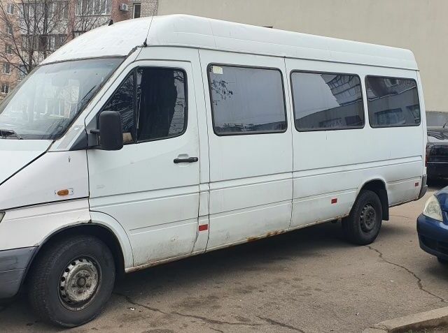 Белый Мерседес Sprinter, объемом двигателя 3 л и пробегом 2 тыс. км за 4700 $, фото 2 на Automoto.ua