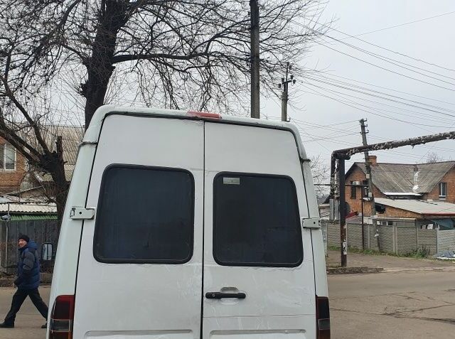 Белый Мерседес Sprinter, объемом двигателя 3 л и пробегом 2 тыс. км за 4700 $, фото 3 на Automoto.ua