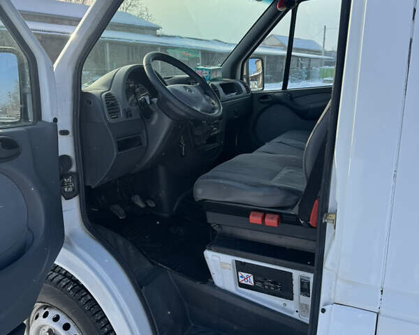 Білий Мерседес Sprinter, об'ємом двигуна 2.7 л та пробігом 488 тис. км за 9999 $, фото 7 на Automoto.ua