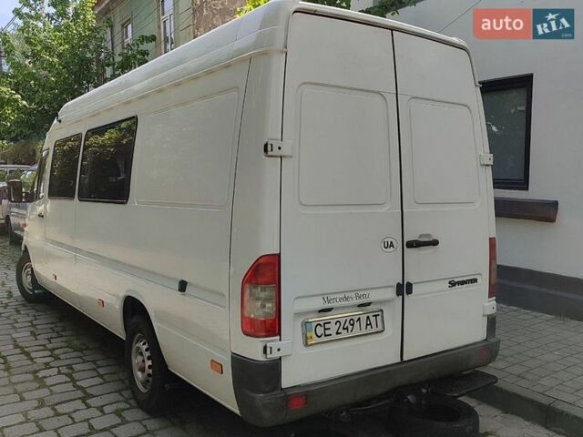 Белый Мерседес Sprinter, объемом двигателя 2.15 л и пробегом 464 тыс. км за 9900 $, фото 2 на Automoto.ua