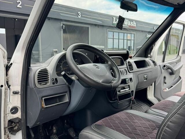 Белый Мерседес Sprinter, объемом двигателя 2.2 л и пробегом 620 тыс. км за 9199 $, фото 13 на Automoto.ua