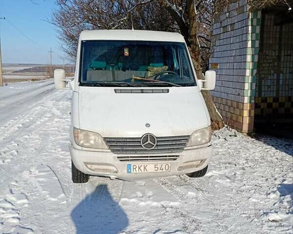 Белый Мерседес Sprinter, объемом двигателя 2.15 л и пробегом 250 тыс. км за 5500 $, фото 6 на Automoto.ua