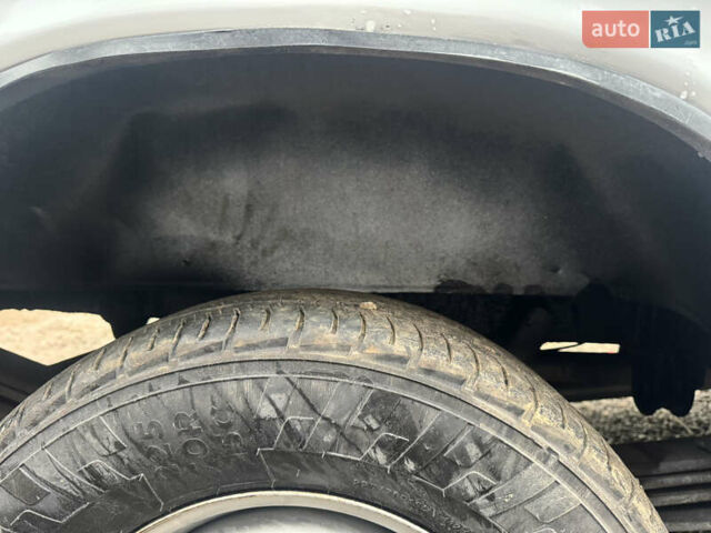 Белый Мерседес Sprinter, объемом двигателя 2.15 л и пробегом 497 тыс. км за 7500 $, фото 7 на Automoto.ua