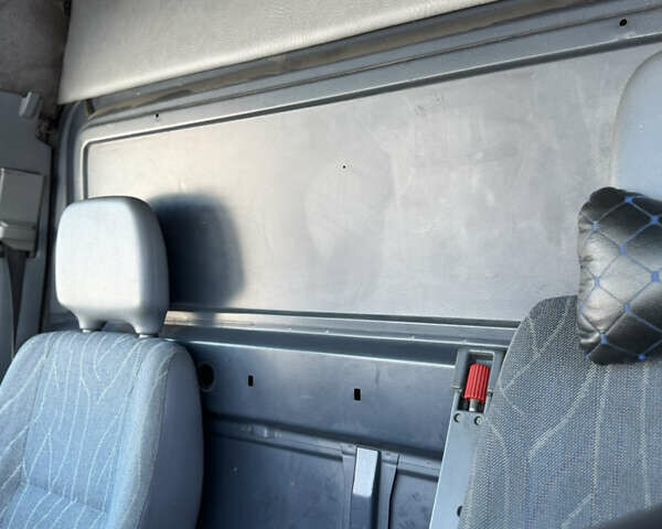 Білий Мерседес Sprinter, об'ємом двигуна 2.15 л та пробігом 590 тис. км за 5800 $, фото 10 на Automoto.ua